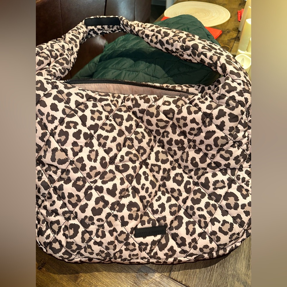 Poppy & Peonies Haul It Hobo Leopard